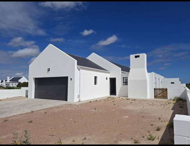 3 BEDROOM HOUSE FOR SALE IN BRITANNIA BAY